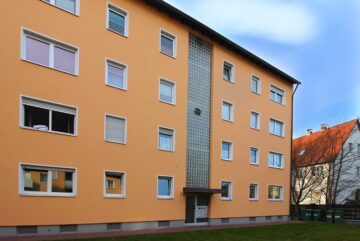 VERKAUFT: Renovierte 3-Zimmer-Wohnung mit Tiefgaragen-Stellplatz in Feucht, 90537 Feucht, Erdgeschosswohnung