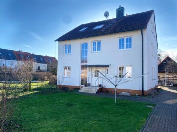 VERKAUFT: Sanierter Wohn(t)raum auf 220m² in Wendelstein. Freistehendes Einfamilienhaus mit Charme!, 90530 Wendelstein, Einfamilienhaus