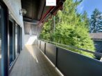 Am Waldrand zuhause: Teilsaniertes EFH mit 222m² in Neumarkt - Balkon DG
