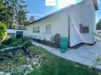 Am Waldrand zuhause: Teilsaniertes EFH mit 222m² in Neumarkt - Hinter dem Haus